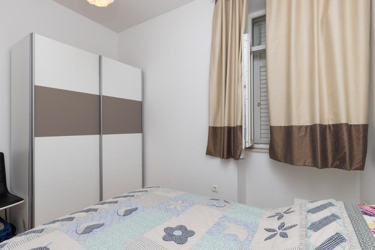 Apartment Van Gogh ดูบรอฟนิก ภายนอก รูปภาพ