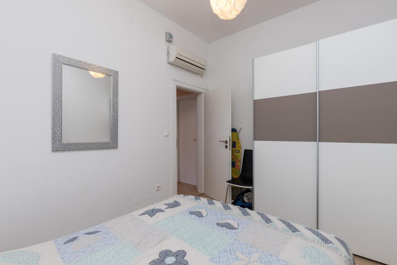 Apartment Van Gogh ดูบรอฟนิก ภายนอก รูปภาพ