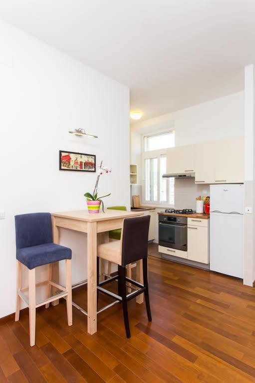 Apartment Van Gogh ดูบรอฟนิก ภายนอก รูปภาพ